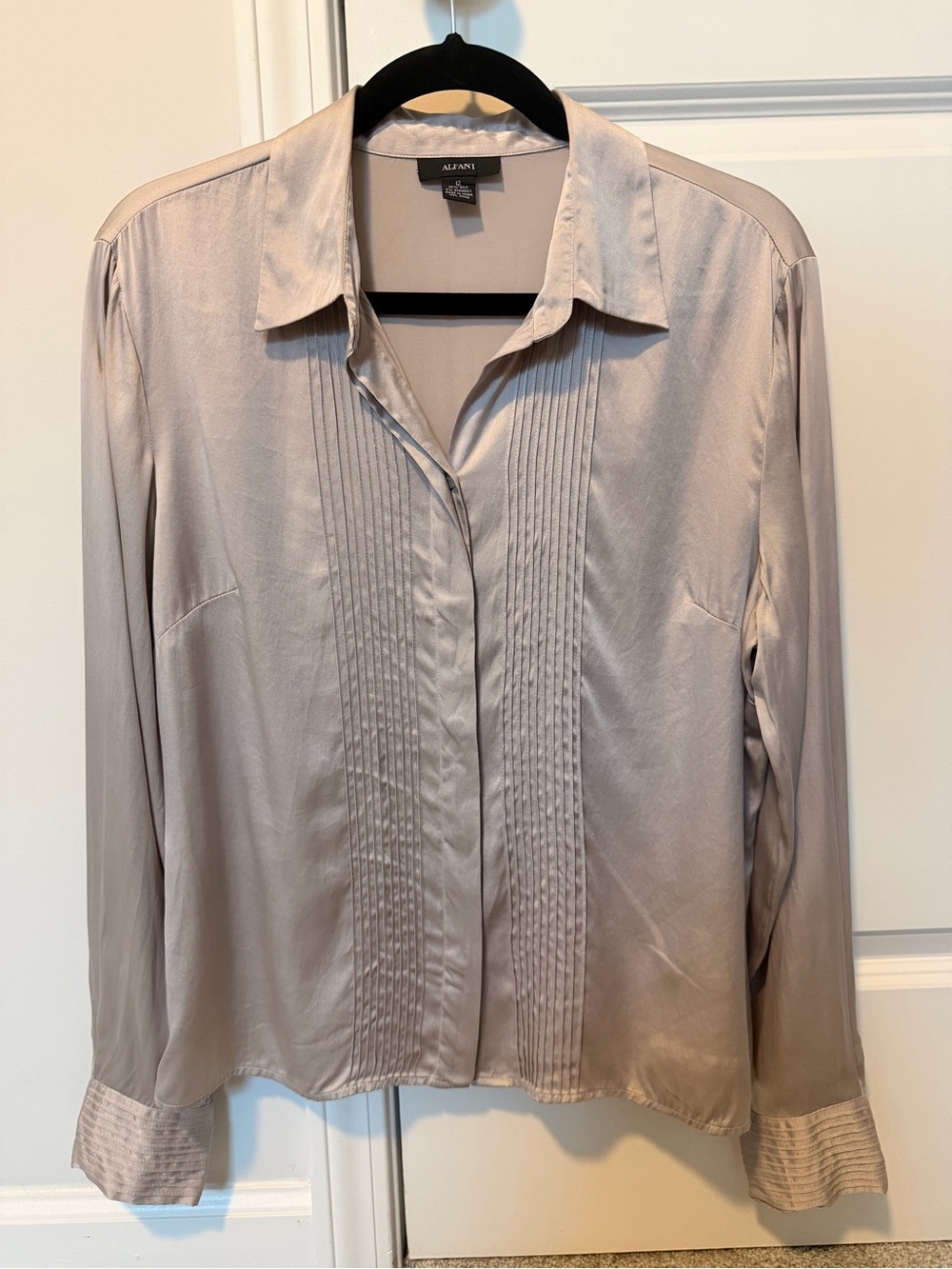 Silk Blouse Size 12 Silver Gray Pintuck Long Sleeve Button Down